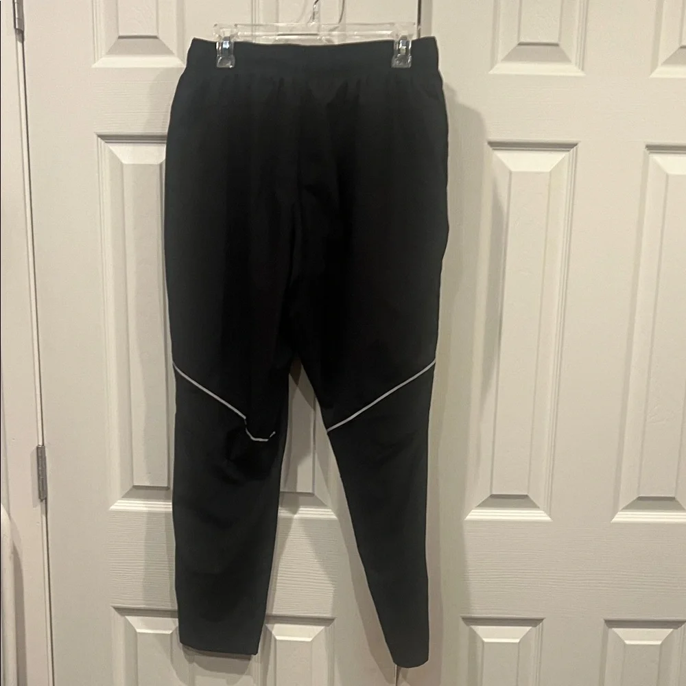 DSG Men's Classic Black Joggers - Picture 7 of 10